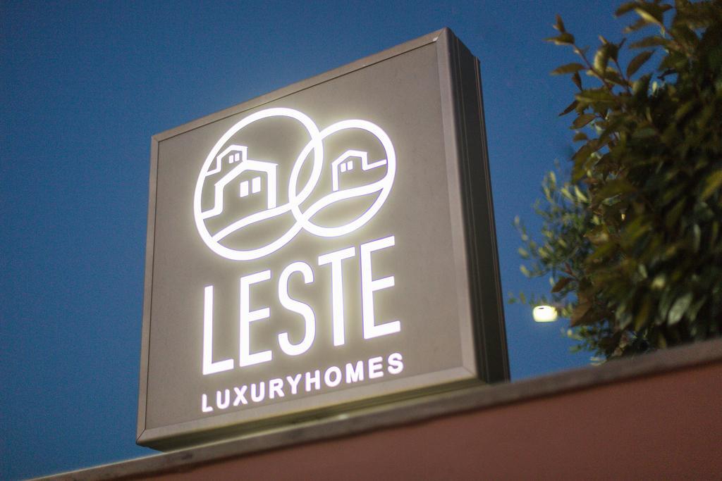 Leste Luxury Homes Plaka  Zewnętrze zdjęcie
